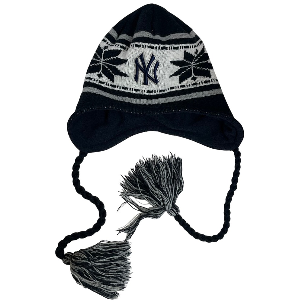 New York Yankees MLB New Era Striped Snowflake‎ Tassel Knit Hat Black White